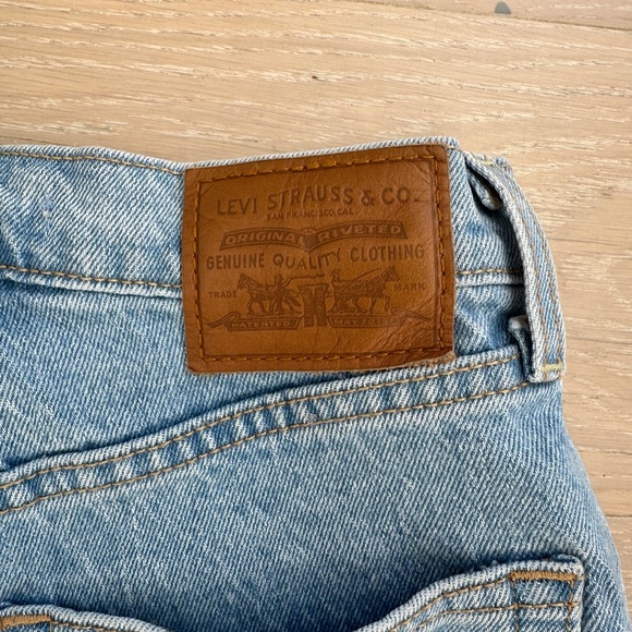 Levi's High Rise Ribcage Full Length Jeans - Picture 4 of 4